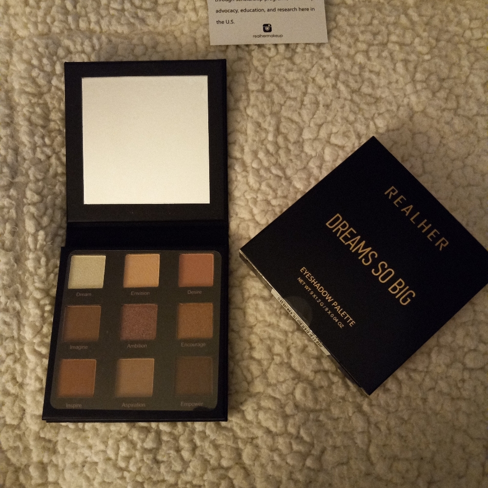 Realher Eyeshadom palette